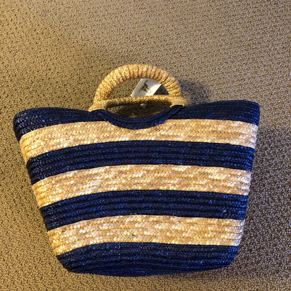 Straw beach bag